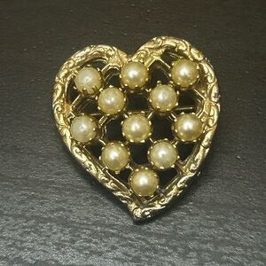 Elegant Gold Heart Brooch with Pearls